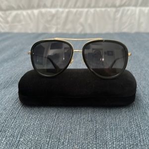 Gucci sunglasses- like new